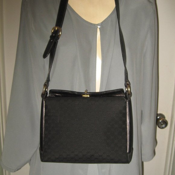 ❤️GUCCI 60s Black Canvas and Leather Shoulder Purse Triple Compartment - Picture 1 of 12